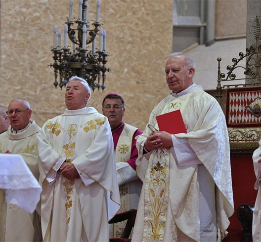 Proslavljena zlatna misa preč. Franjčića i preč. Martinjaka u Zagrebačkoj katedrali